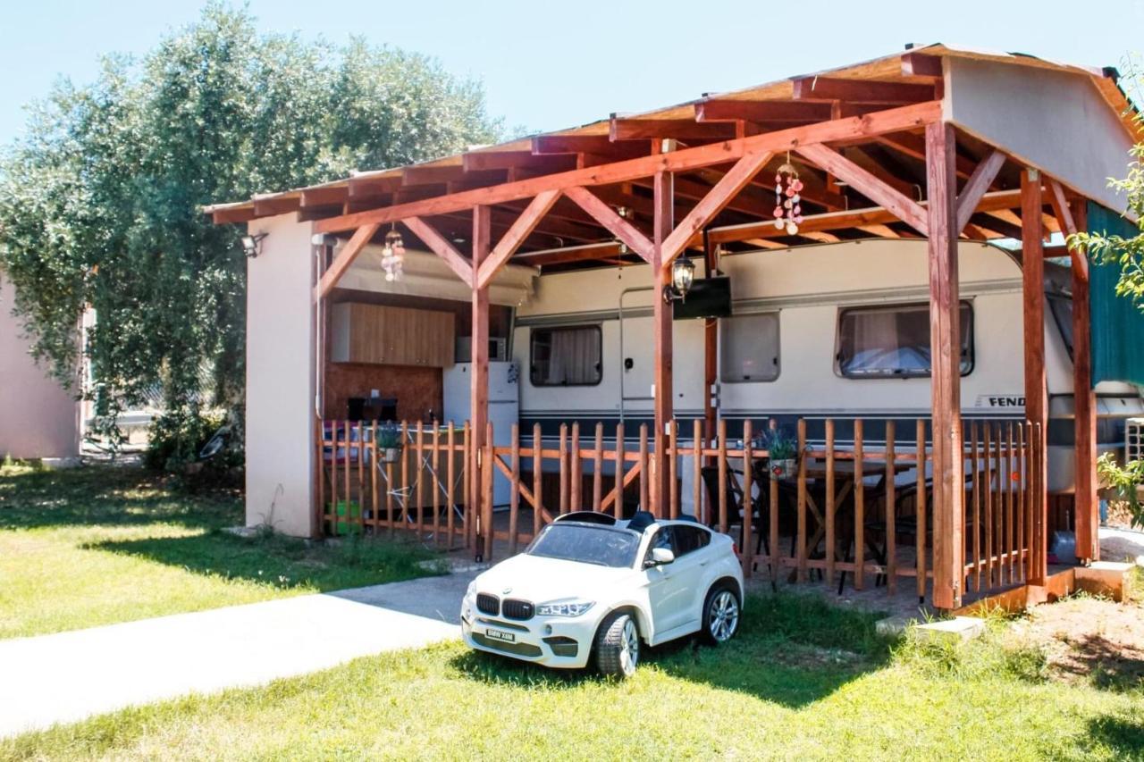 Caravan Rona Skala Kallirachis Exterior photo